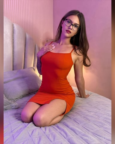 AdelinaHoney photo