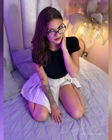 AdelinaHoney photo