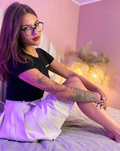 AdelinaHoney photo