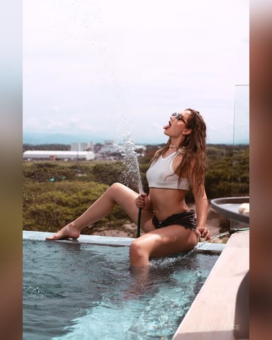 AlanaPearce foto