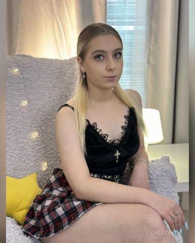 ChloeBees photo