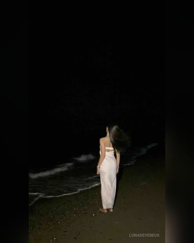 LunaDevereux photo