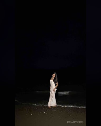 LunaDevereux photo