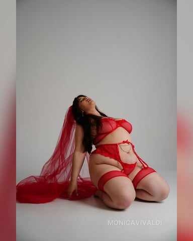 MonicaVivaldi photo