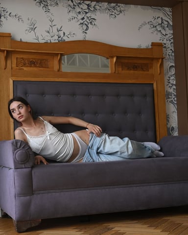 LiliBlair photo