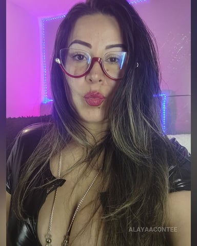 AlayaaContee Foto
