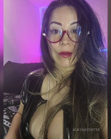 AlayaaContee Foto