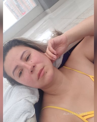 AlayaaContee Foto