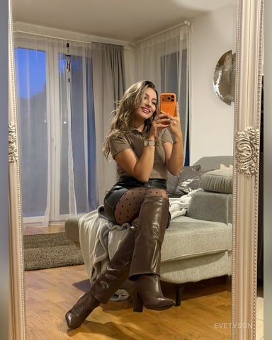 EveTyson photo