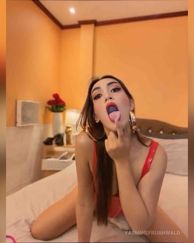 YasmineFruahwald foto