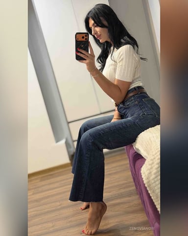 ZenoviaNoir Foto