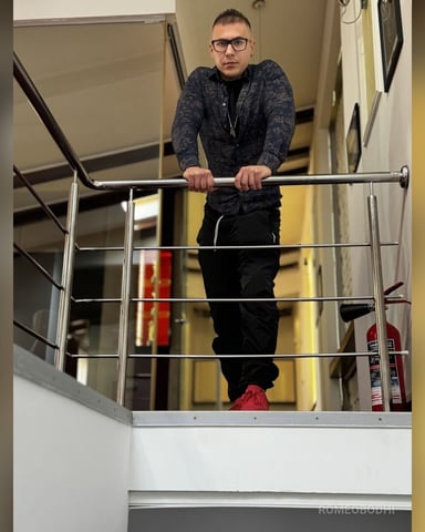 RomeoBodhi photo 6