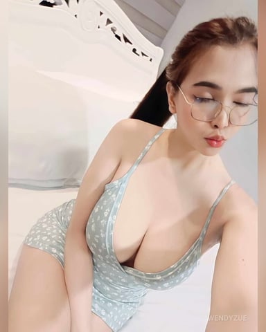 WendyZue foto