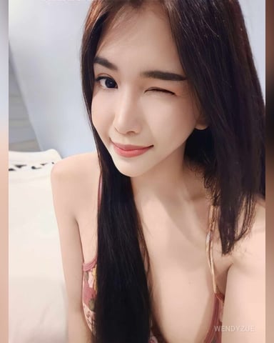 WendyZue foto
