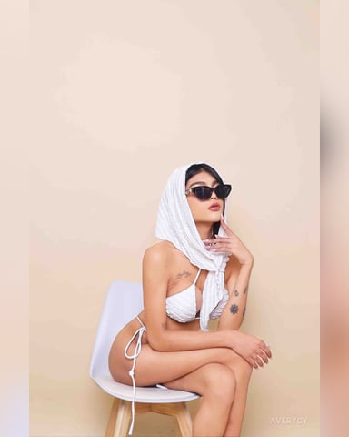 AveryCy foto