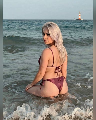EmmaRobertson foto