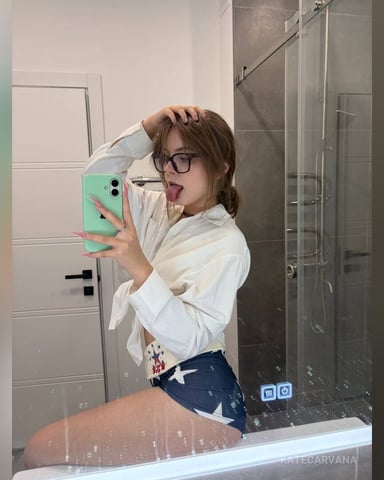 KateCarvana foto