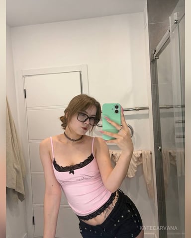 KateCarvana foto
