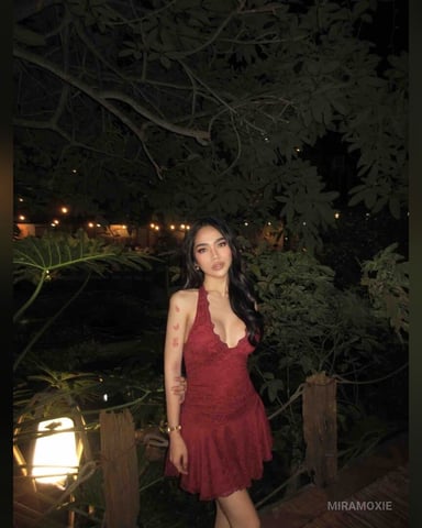 MiraMoxie foto