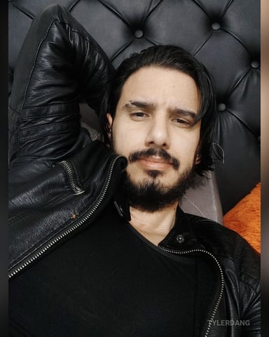TylerDang foto