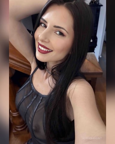 AdrianaHunt foto