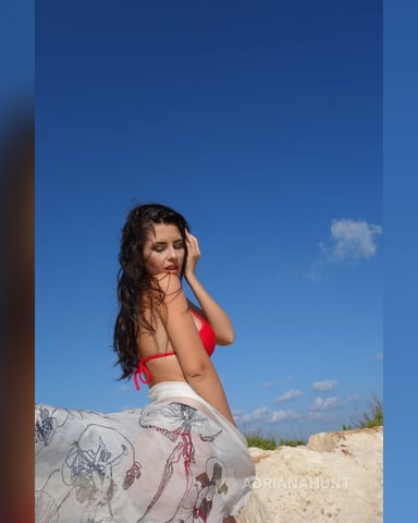 AdrianaHunt foto