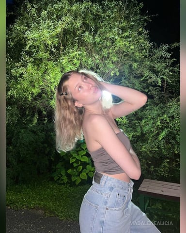 MadaleneAlicia photo