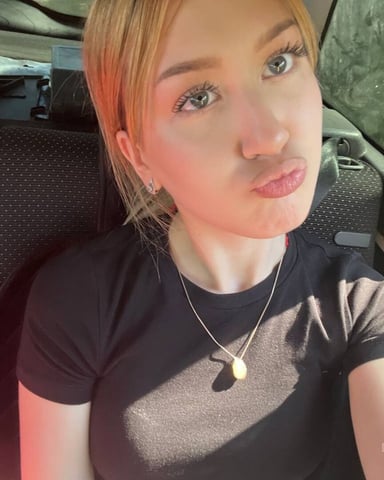 MadaleneAlicia photo