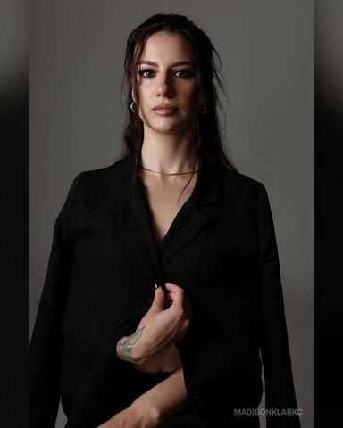MadisonKlarkc photo 3