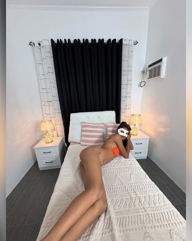 VivianaTan photo