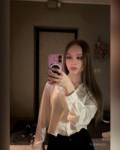 ElizaBless foto