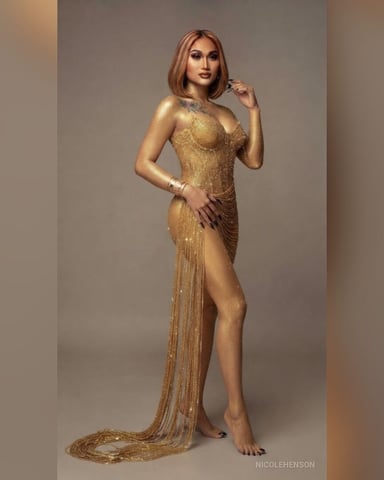 NicoleHenson foto