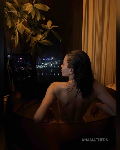 AnaMathers photo