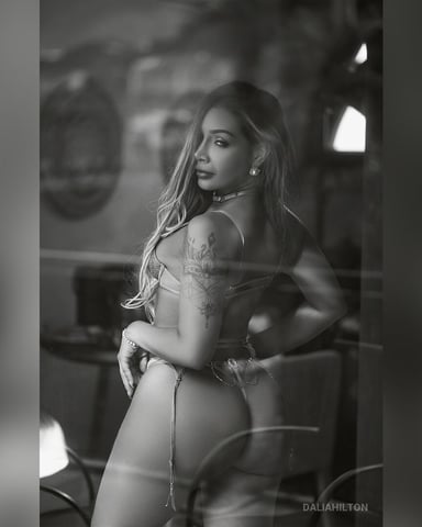 DaliaHilton foto