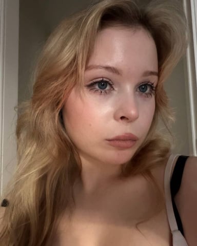 StellaMelow photo 3