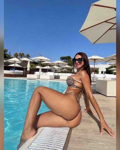 BiankaLeoness photo