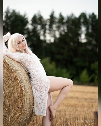 EllieFrosty Foto