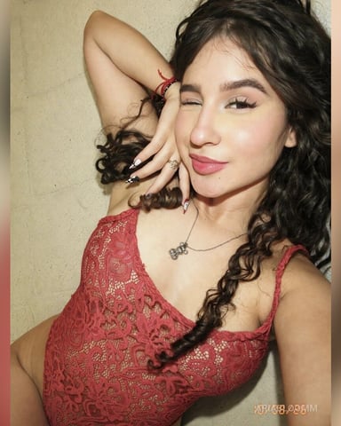 AriaBloomm photo