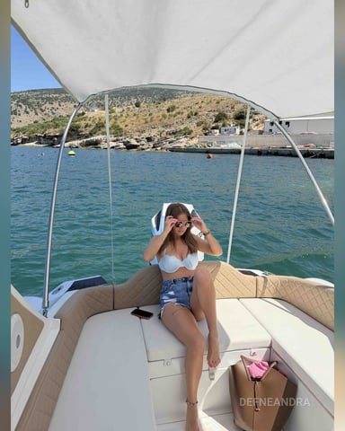 DefneAndra foto