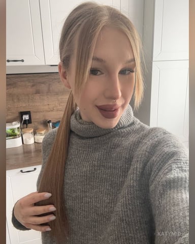 KatyMid Foto