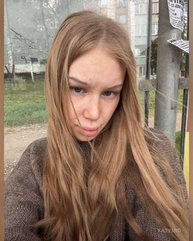 KatyMid Foto