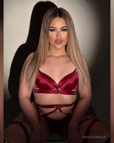 NicolleWillis foto
