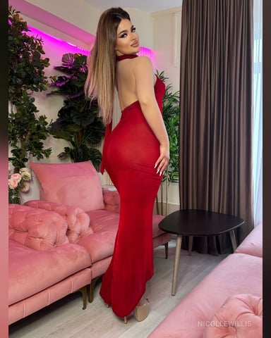 NicolleWillis foto