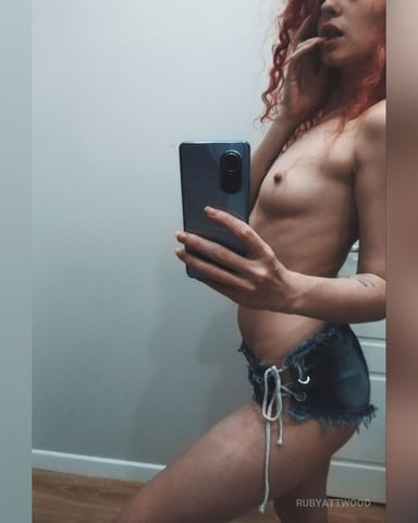 RubyAttwood Foto