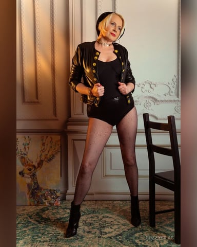 SuzzySilas foto