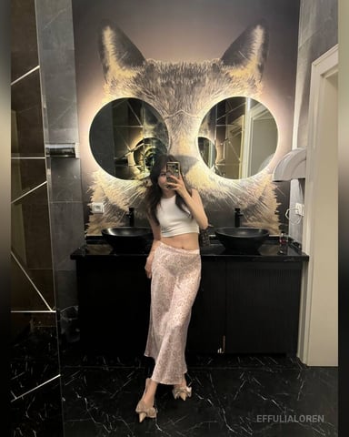 EffuliaLoren photo