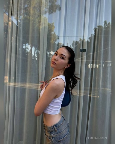 EffuliaLoren photo