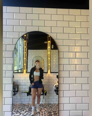 SaraHanks photo