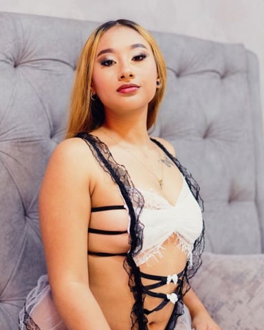 AriannaHoney photo
