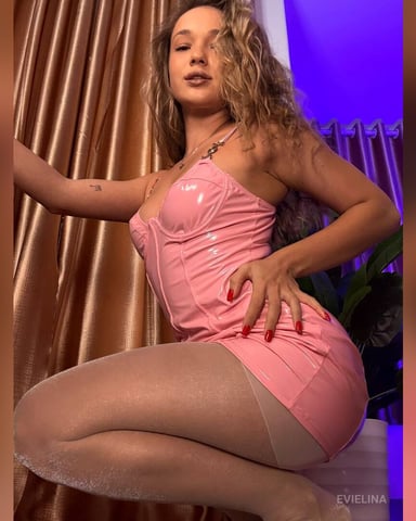 EvieLina photo